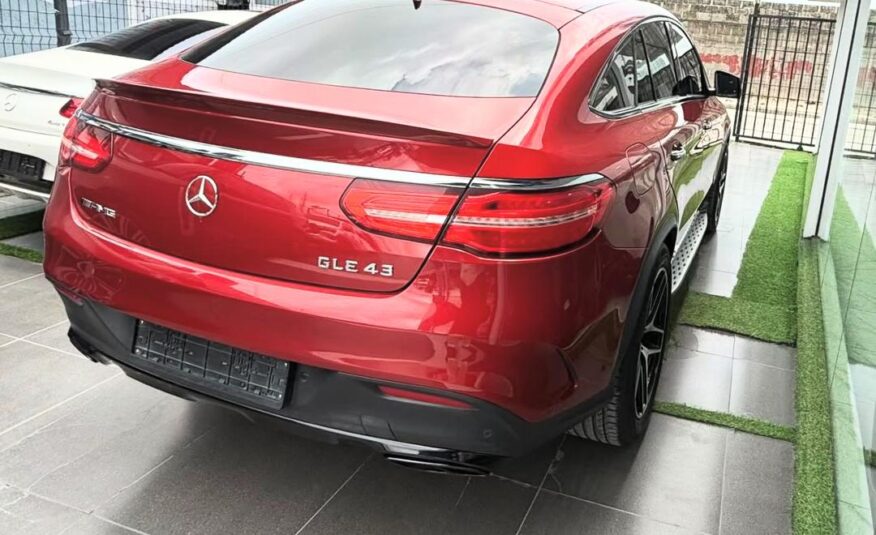 Mercedes-Benz GLE Coupe Red