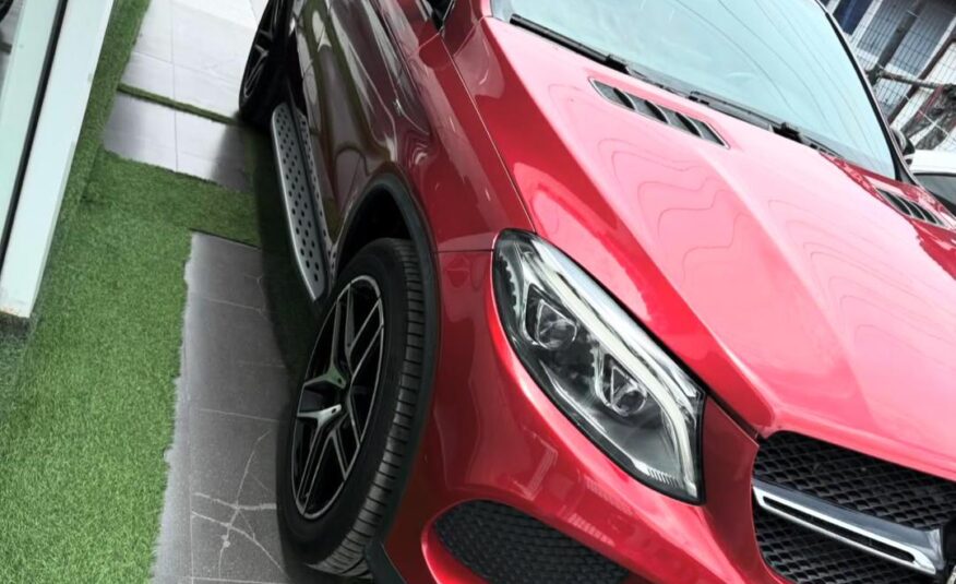 Mercedes-Benz GLE Coupe Red