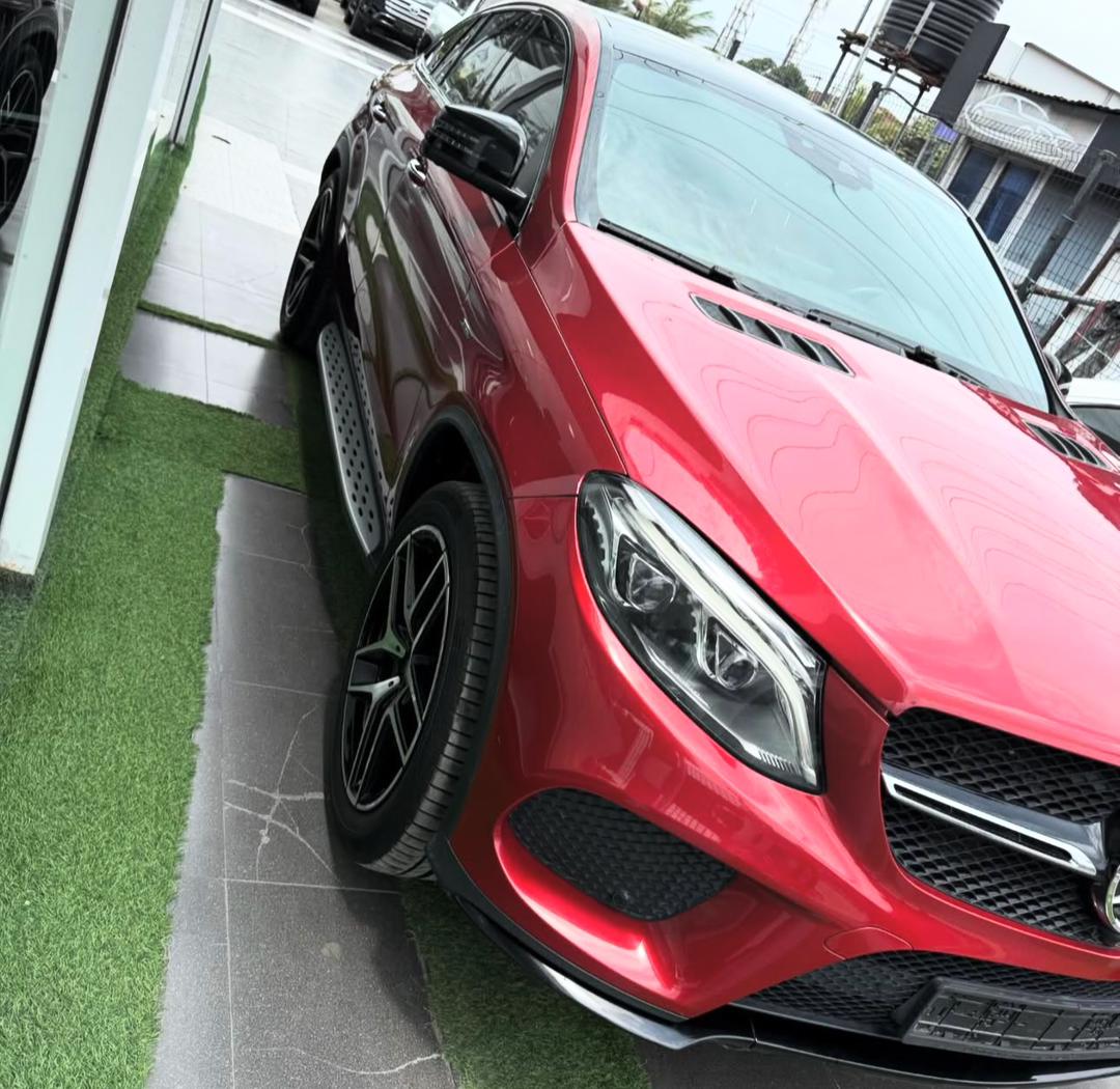 Mercedes-Benz GLE Coupe Red